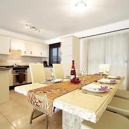 Villa Playa Blanca Sleeps 7 Wifi Playa Blanca (Lanzarote)